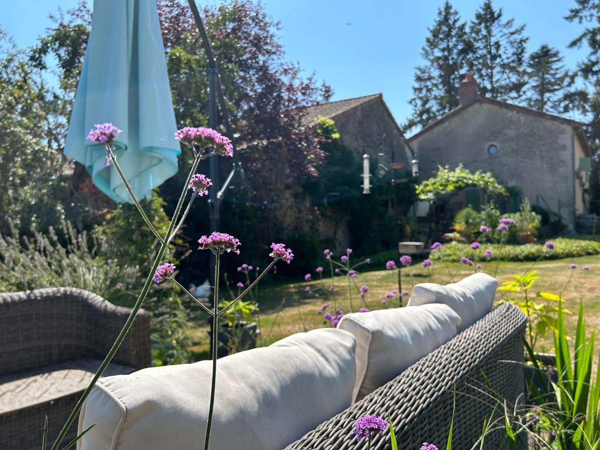 2 Chez Tabuteau Bed and Breakfast Plaisance  Εξωτερικό φωτογραφία