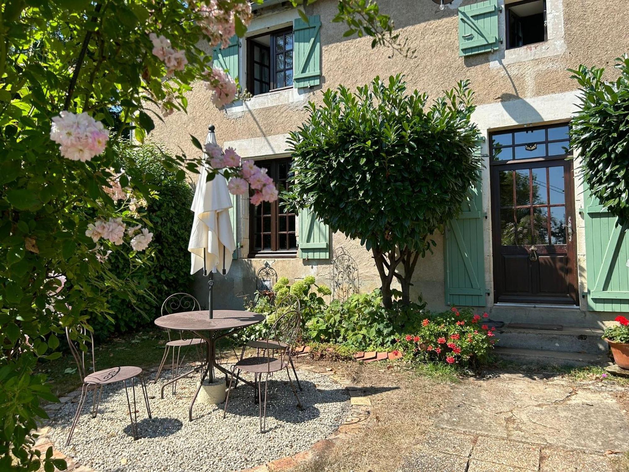 2 Chez Tabuteau Bed and Breakfast Plaisance  Εξωτερικό φωτογραφία